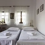 Finestra Medieval Home